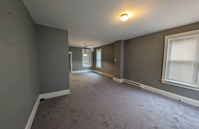 2 Bed 1.5 Bath Townhome for Rent