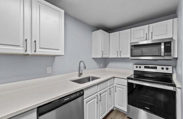 Sugar Pine Townhomes Apartments