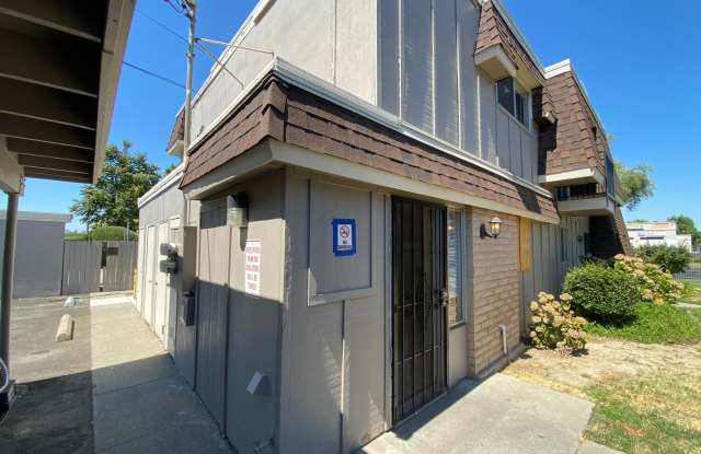 Spacious Townhome