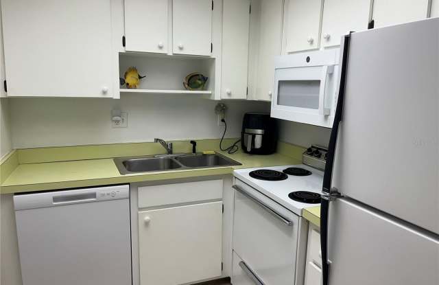 612 BIRD BAY DRIVE S