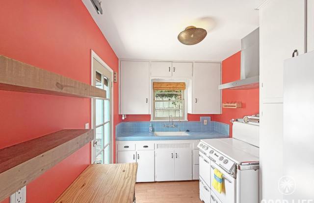 Marlborough Dr (Units 4519-4521)