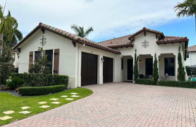 3789 NW 85th Ter