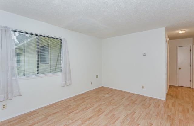 2 bedroom 1 bath duplex
