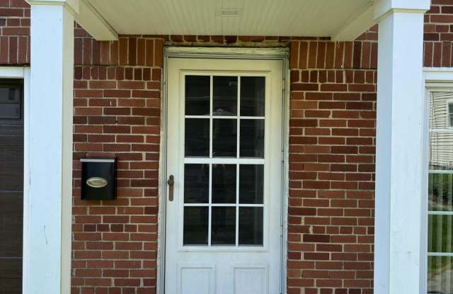 515 Monmouth Avenue unit: Rear