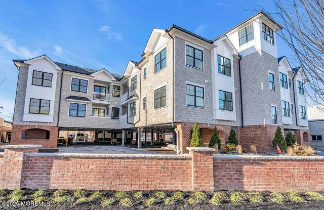 Photo of 1801 Route 35 unit: 4