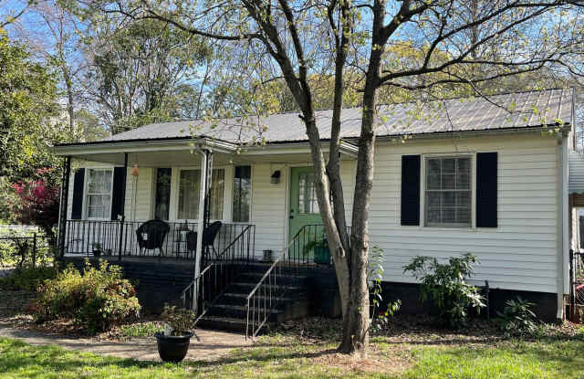 Beautifully renovated Normaltown 3/2 Home with fenced in front yard! Water, trash, and lawncare included! Available August 12th!