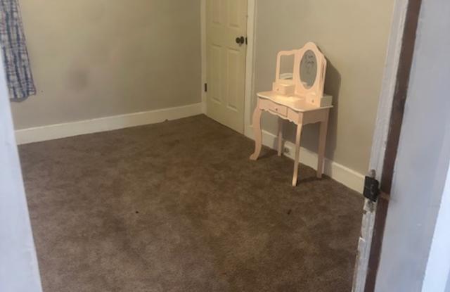 Photo of 367 W Fourth St