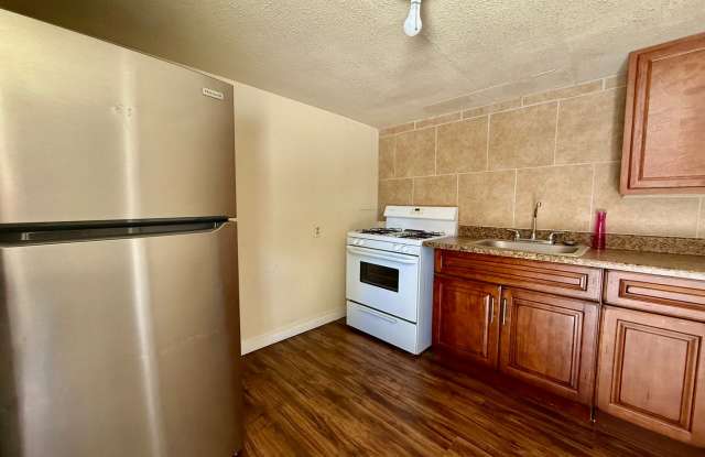 Photo of 218 Lowell St.