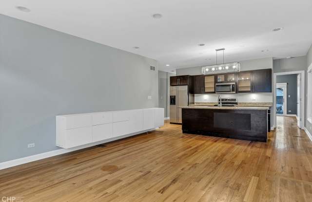 1414 W Superior Street