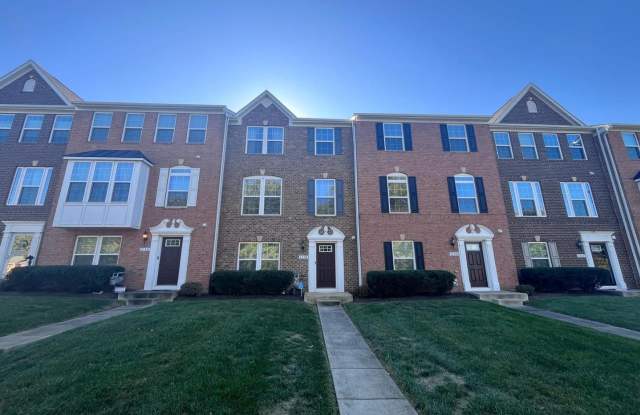 1118 OAKWOOD Street