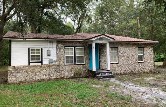 2002 SE 2ND AVENUE - 2002 Southeast 2nd Avenue, Gainesville, FL 32641