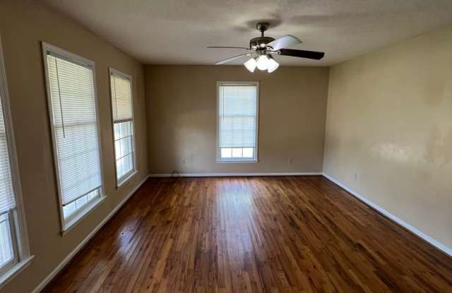 Conveniently Located 3-Bedroom Home Near Auburn University!
