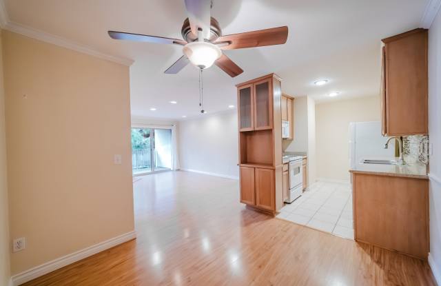 1760 El Camino Real#207