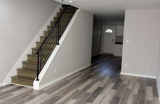 2515 W HAROLD Street