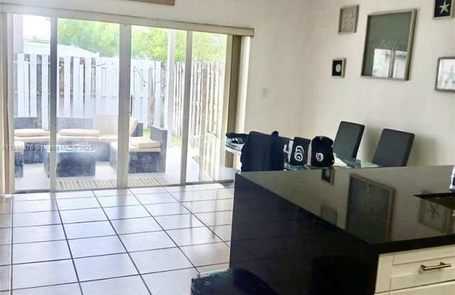 10984 SW 182nd Lane 0, Miami, FL 33157