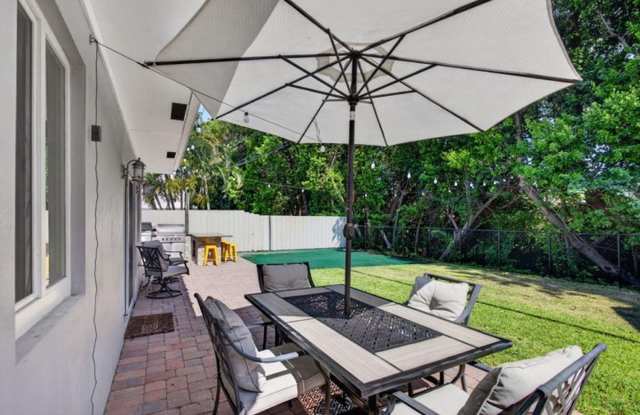 1270 SE 14th Court, Deerfield Beach, FL 33441 - 7326