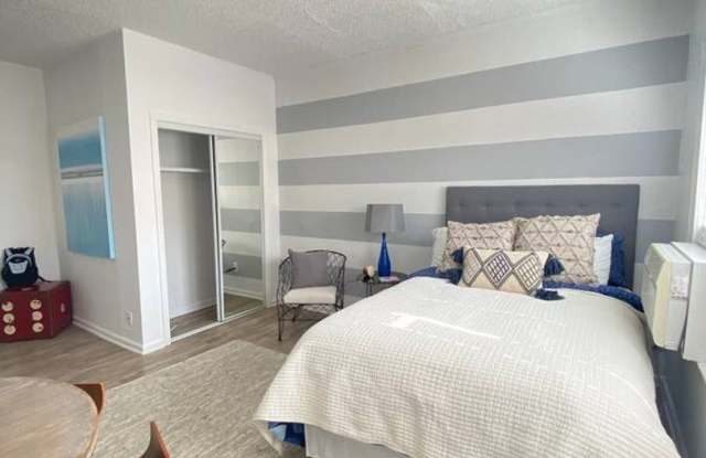 1310 S. Wilton Pl.