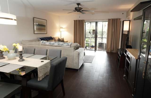 100 Pelican Pointe Drive