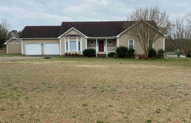 404 Hunting Lodge Road - 404 Hunting Lodge Road, Johnston County, NC 27520