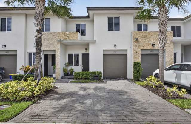 1431 PIONEER Way