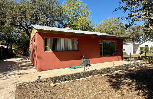 Artist's Reteat in Cherrywood!