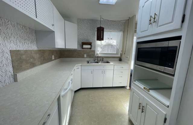 Updated 3-Bedroom Ranch with Finished Basement in Pittsfield, Massachusetts