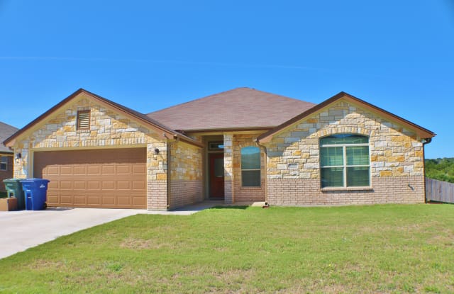 2009 Lindsey Dr - 2009 Lindsey Drive, Copperas Cove, TX 76522