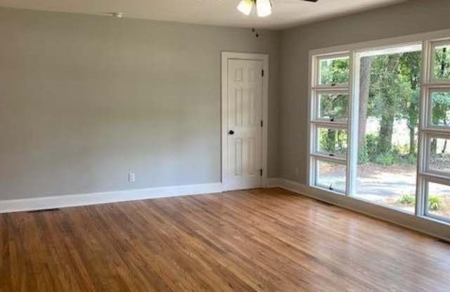 1507 Greenville Boulevard SE