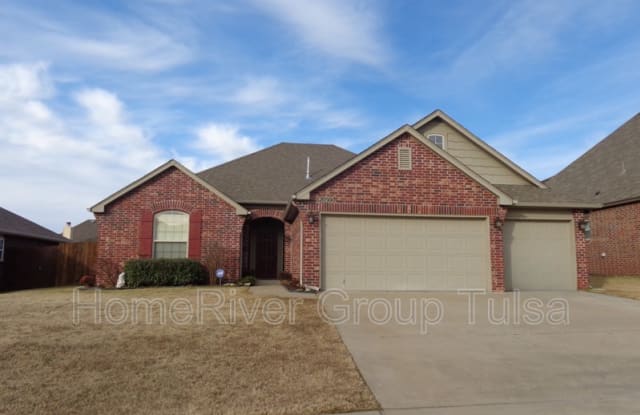 20501 E 35th Pl S - 20501 East 35th Place South, Wagoner County, OK 74014