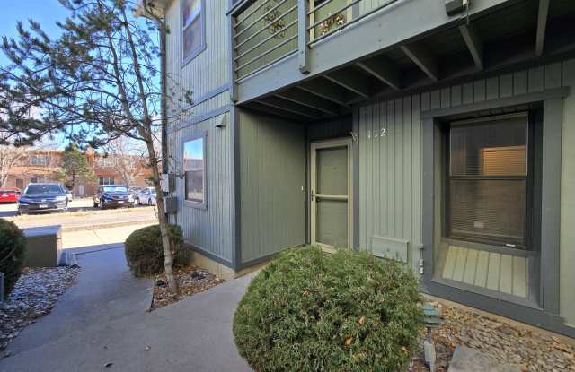 Photo of 1300 Iris St Apt 112