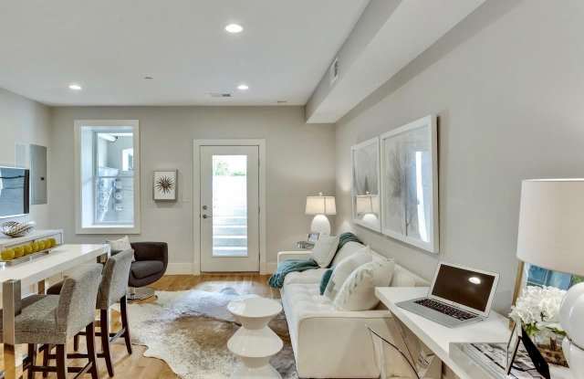 Beautiful 1 Bedroom Abode Off of U Street!