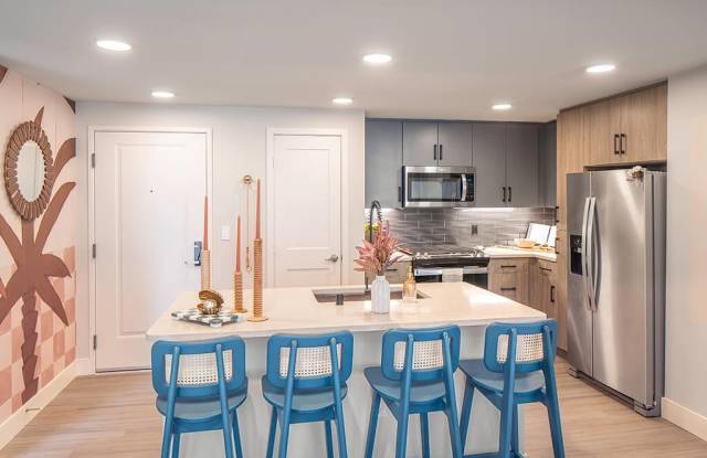 CALIXA Apartment Homes