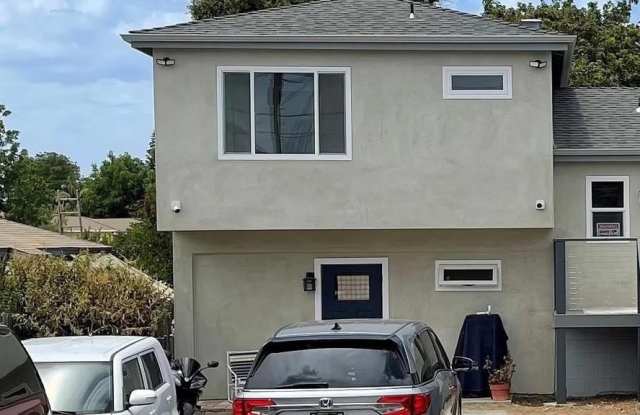 Photo of 2768 Massachusetts Avenue