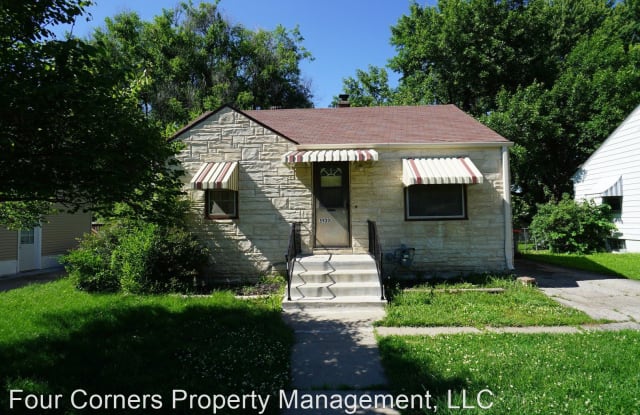 5920 Huntington Ave - 5920 Huntington Avenue, Lincoln, NE 68507