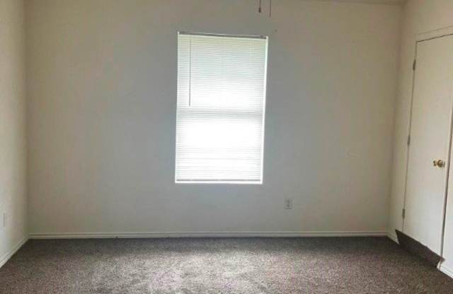 4507 Deek Drive unit: B