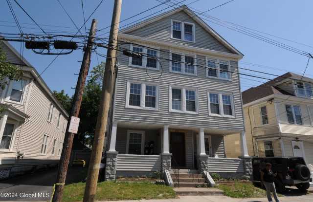 23 Hawk Street