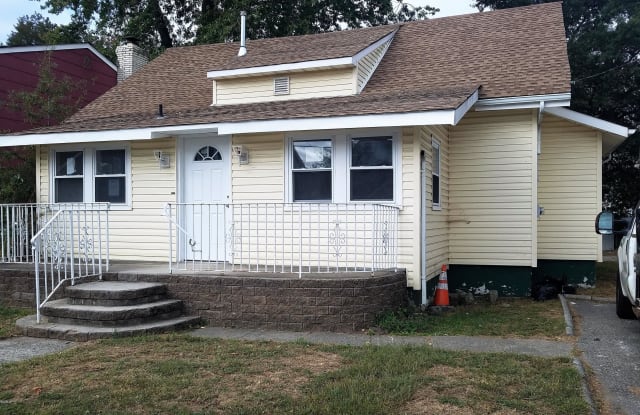 65 Orchard Street - 65 Orchard Street, Keansburg, NJ 07734