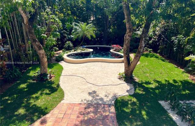 936 Sorolla Ave - 936 Sorolla Avenue, Coral Gables, FL 33134