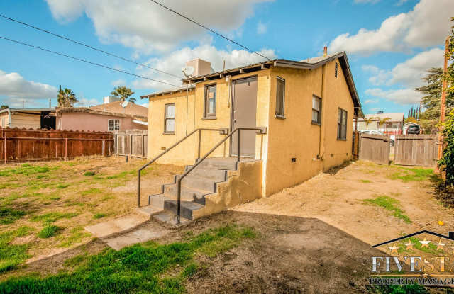 House for Rent on 1431 Pearl Street