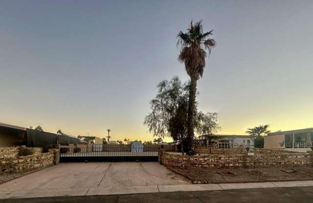 13837 E 49 ST
