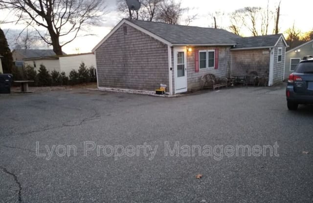 433 Nausauket Rd - 433 Nausauket Road, Warwick, RI 02886