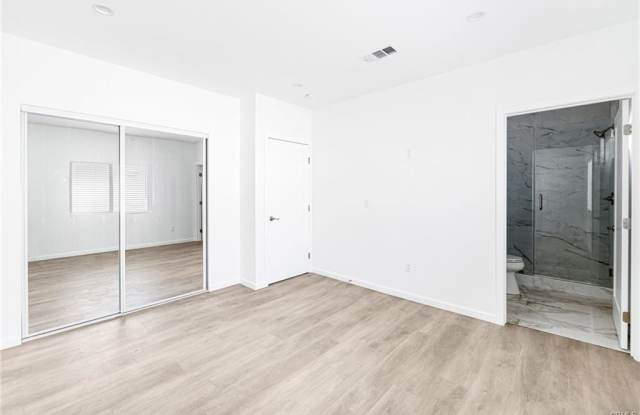 7044 White Oak Avenue