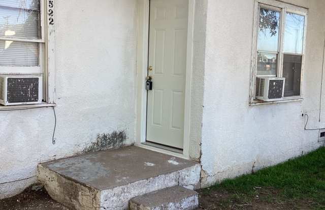 Located in Portales!! Cozy 1 bed apartment!