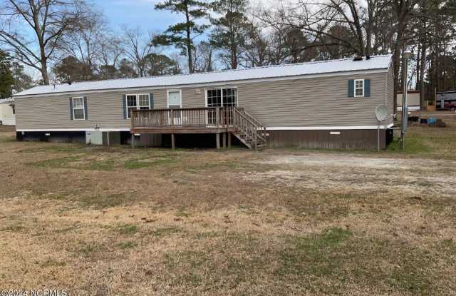 704 Brownwood Drive - 704 Brownwood Drive, Onslow County, NC 28574