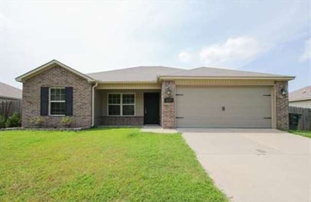 Beautiful East Fayetteville 3 bedroom/2 bath home!