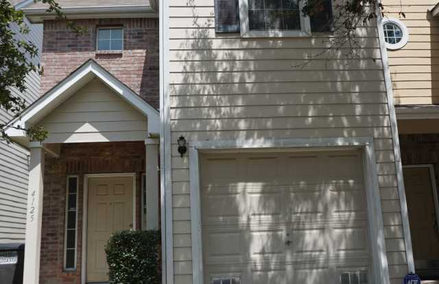 4125 St Charles Bay