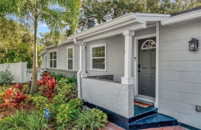 3002 W ALLINE AVENUE