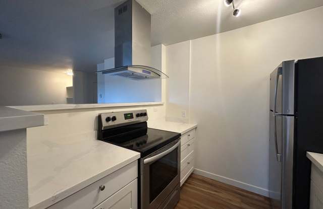 Updated 2bed/1bath Apartment in Prime Redmond Location!