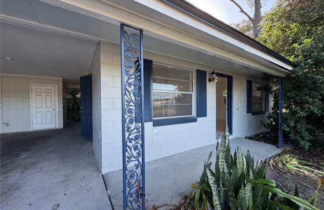 4883 N PINE HILLS ROAD