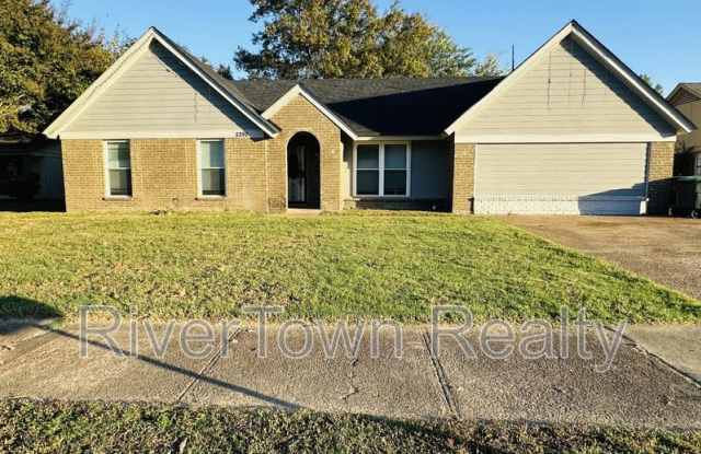 Photo of 5392 Elmhurst Ave